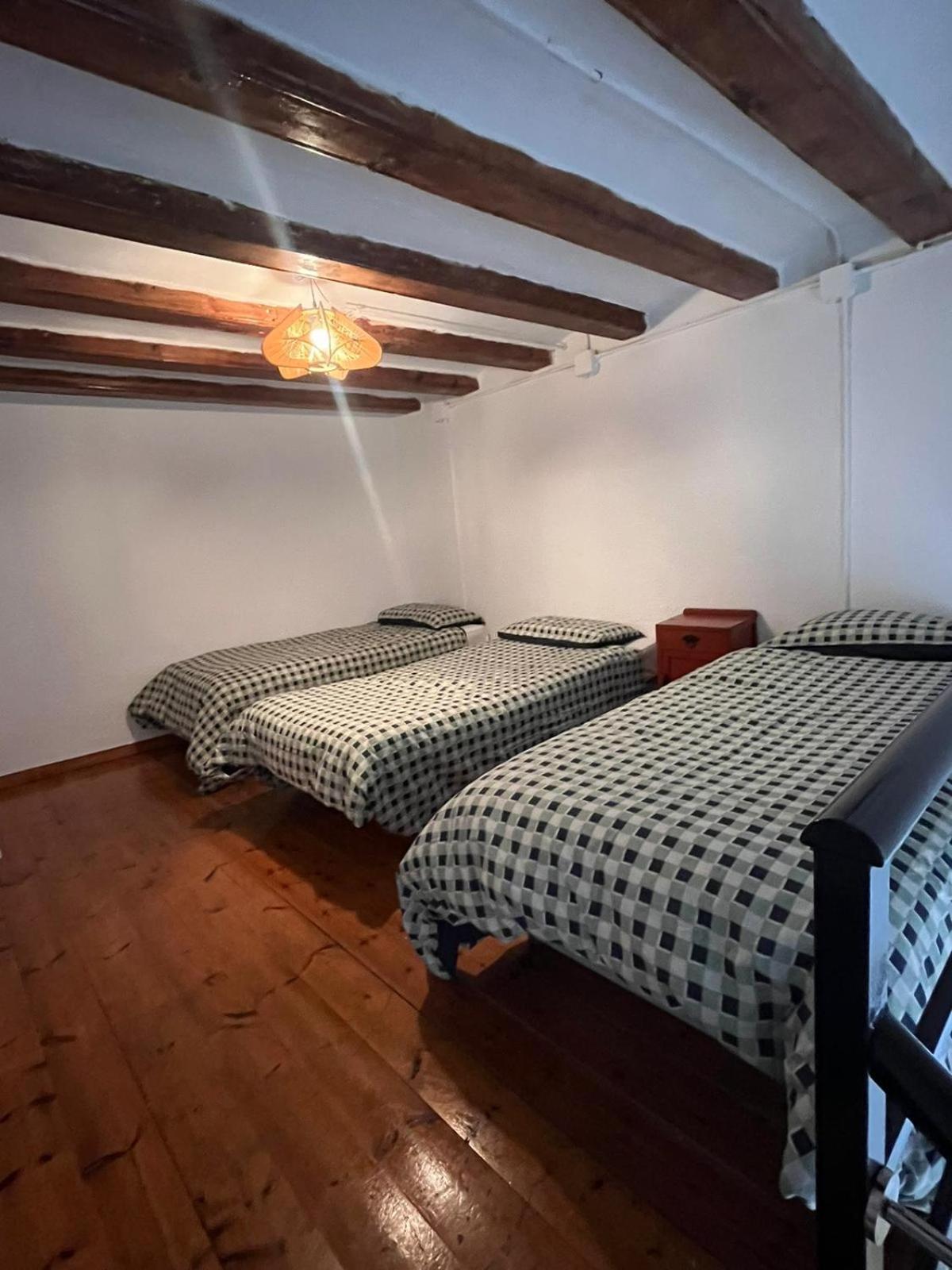 Habitacion Para Grupos Hasta 8 En Plena Rambla De Cataluna Барселона Экстерьер фото